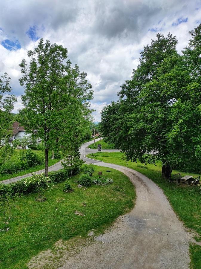 Attico Viva Bed & Breakfast Plitvička Jezera Exterior foto