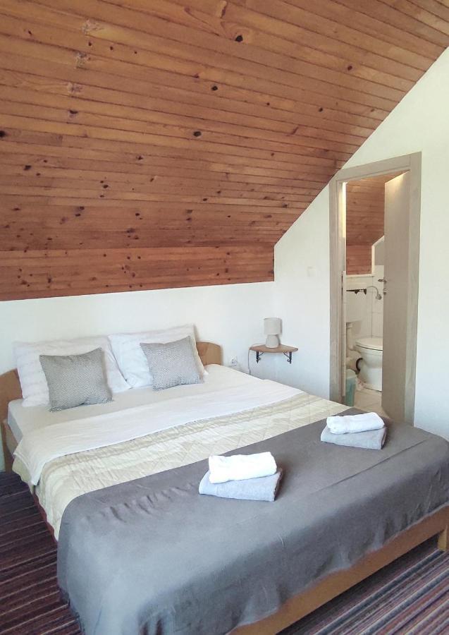 Attico Viva Bed & Breakfast Plitvička Jezera Exterior foto